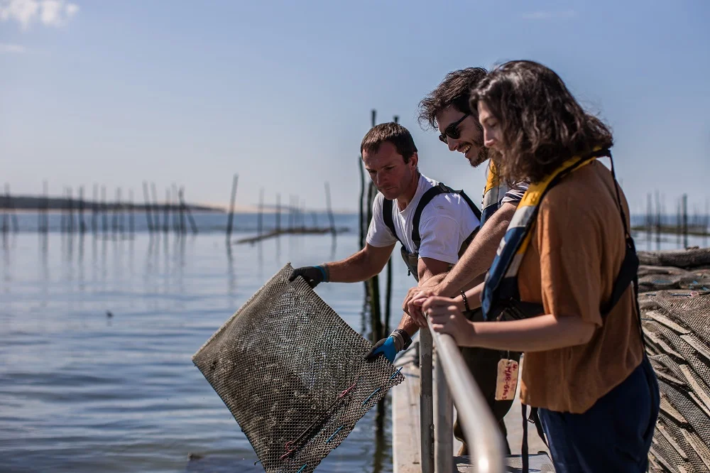 Sortie en mer à la découverte du métier d'ostréiculteur au Bassin d'Arcachon