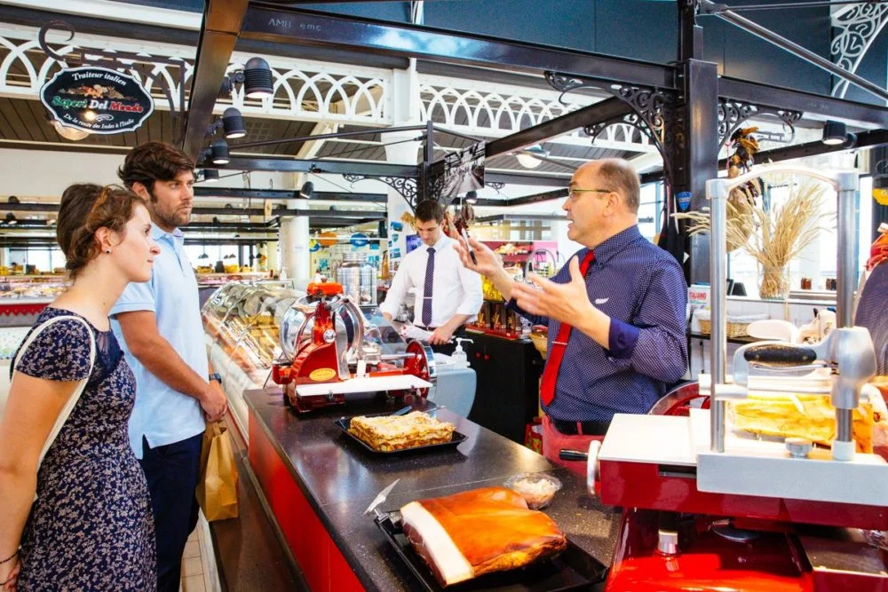 Puesto en el mercado cubierto de Arcachon