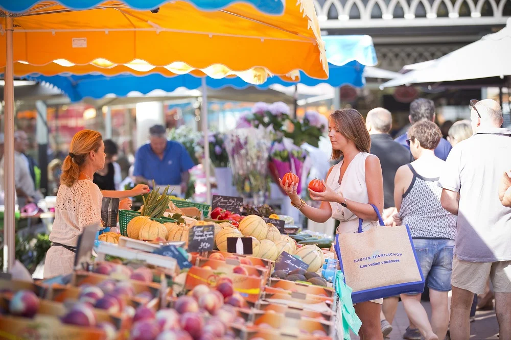 Le marché d'Arès - Au Marché sur le bassin arcachon - Bassin d'Arcachon