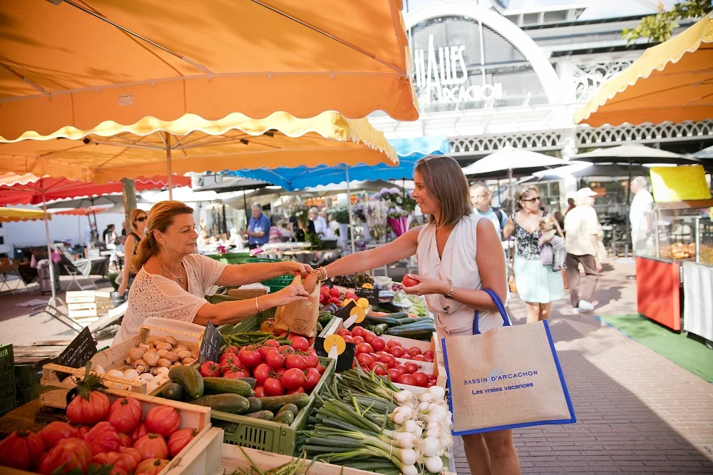 Compre en los mercados de la cuenca de Arcachon