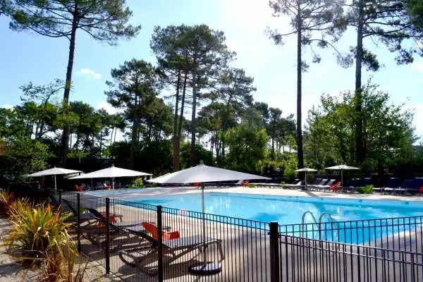 Hotels - Pool 2.600 - Bassin d'Arcachon